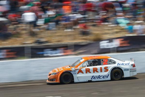 Abraham Calderón encabeza largada del equipo Telmex Telcel en Hidalgo