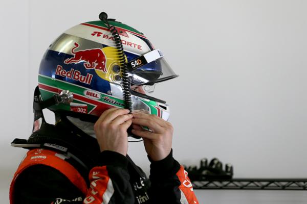 Rojas convoca a diseñar su casco