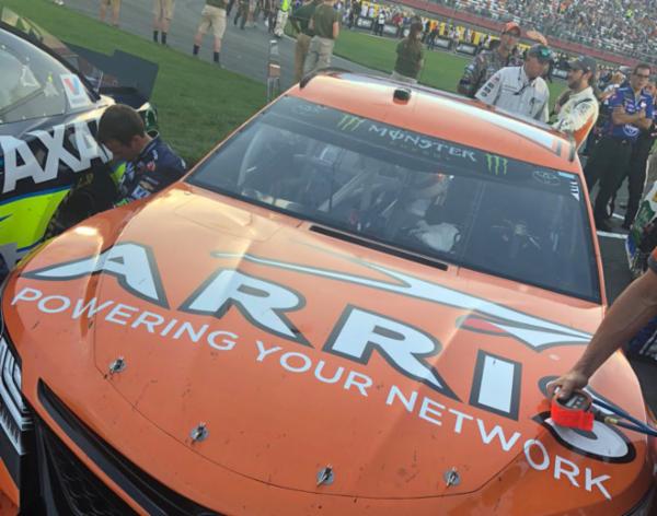 Sigue en Macronet Infinitum NASCAR desde el Pocono Raceway y la serie IMSA en Detroit