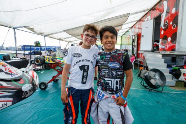 Ian Aguilera y Jesse Carrasquedo hacen 1-2 en Monterrey en X30 Junior de Fórmula Karts