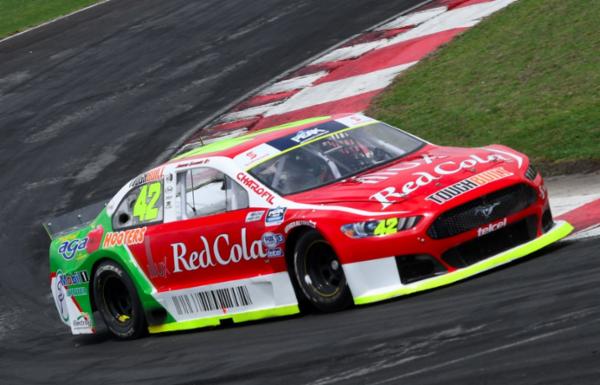 Juan Manuel Gonz&aacute;lez parte de la pole position en NASCAR Challenge y 4&ordm; en general en Puebla
