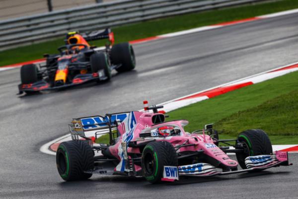 El piloto mexicano Checo Pérez inspirado para disputar el Gran Premio de Bahréin