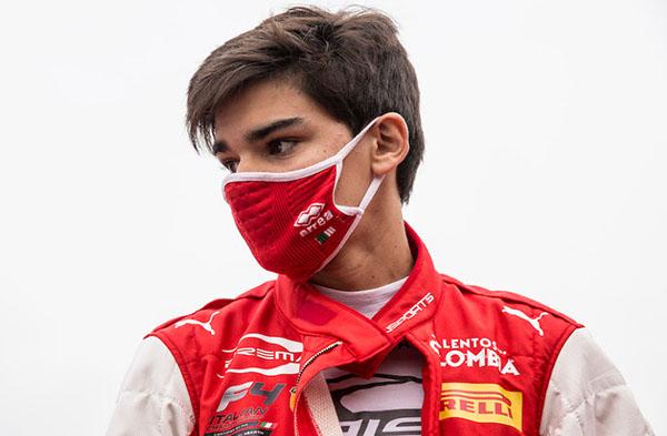 Celebra Sebastián Montoya su primera pole position en F4 Italiana