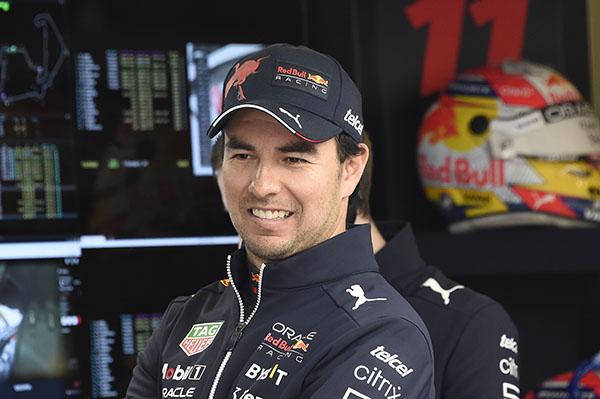 Cierran Max y Sergio viernes de prácticas en P4 y P7 en Silverstone
