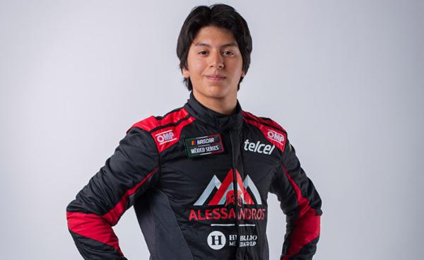 El joven piloto Helio Meza se une a Escudería Telmex Telcel