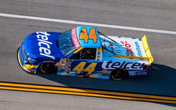 Andrés Pérez de Lara termina alejado del top-10 en Talladega