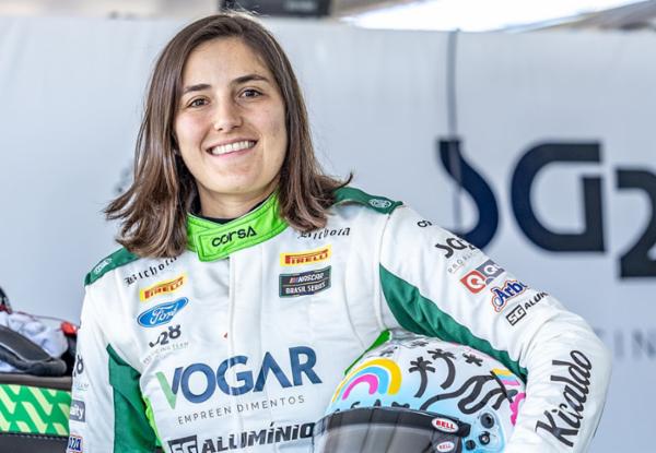 Tatiana Calder&oacute;n contin&uacute;a acumulando experiencia en NASCAR Brasil tras jornada en Cascavel