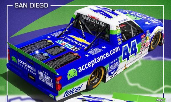 Andr&eacute;s P&eacute;rez de Lara y la camioneta Telcel-Claro-Infinitum, por un buen resultado a San Diego
