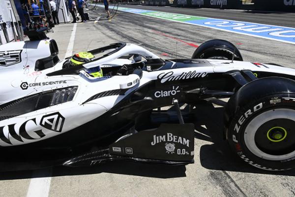 Dif&iacute;cil viernes de pr&aacute;cticas para Sergio P&eacute;rez en el arranque del GP austriaco