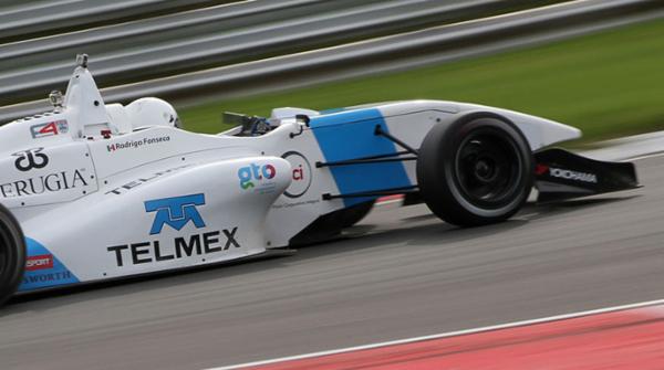 Rodrigo Fonseca termina sexto en Brands Hatch