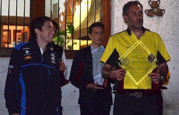 Distinguen a Jorge Cevallos con el Trofeo Ricardo Rodríguez, como mejor piloto menor de 21 años del 2013