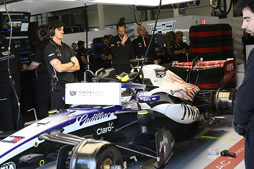 Corren Sergio y Valtteri la Sprint y ejecutan calificación para el GP de Gran Bretaña