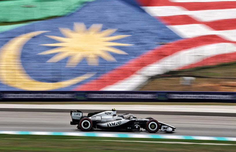 Cadillac F1 Telcel-Infinitum-Claro completa la calificación en Sepang y apunta a la estrategia de carrera